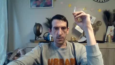 Snapshot of dreamguy38 chatting on 01/27/25, 08:07 dreamguy38 online show from 01/27/25, 08:07