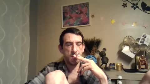 Snapshot of dreamguy38 chatting on 01/28/25, 04:50 dreamguy38 online show from 01/28/25, 04:50