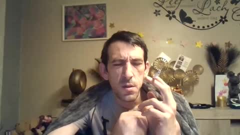 Snapshot of dreamguy38 chatting on 02/08/25, 05:40 dreamguy38 online show from 02/08/25, 05:40