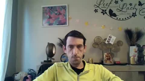 Snapshot of dreamguy38 chatting on 02/14/25, 09:24 dreamguy38 online show from 02/14/25, 09:24