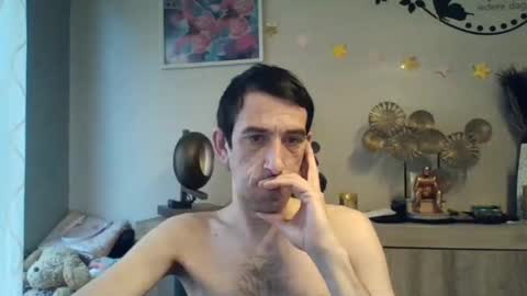 Snapshot of dreamguy38 chatting on 02/25/25, 08:03 dreamguy38 online show from 02/25/25, 08:03