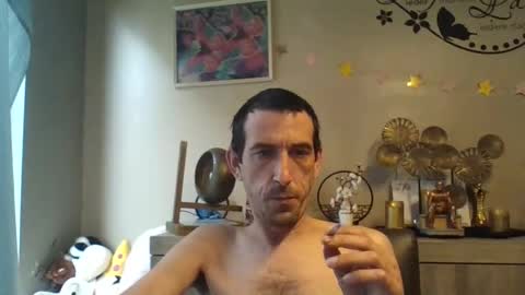 Snapshot of dreamguy38 chatting on 09/26/25, 09:46 dreamguy38 online show from 09/26/25, 09:46