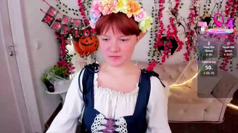 Luna online show from 10/21/25, 08:42