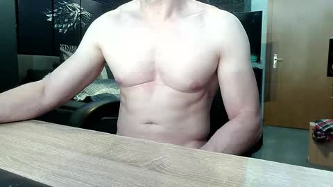 Snapshot of dreamwallker chatting on 09/21/25, 09:00 Ioannes Paulus the 2nd online show from 09/21/25, 09:00