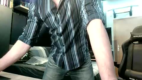 Snapshot of dreamwallker chatting on 10/12/25, 07:18 Ioannes Paulus the 2nd online show from 10/12/25, 07:18