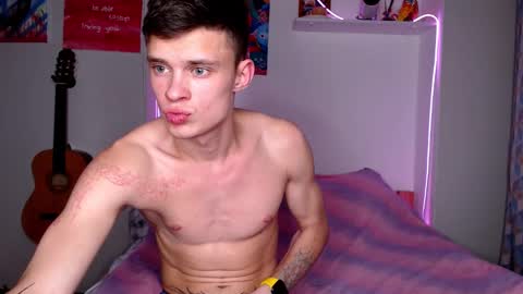 Adam Dream online show from 11/03/25, 09:16