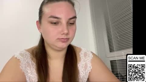 Mila online show from 10/26/25, 08:04