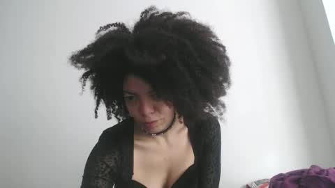 DreamyLatina online show from 03/01/26, 12:40