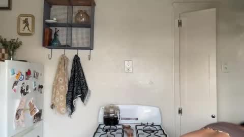 RIRI OR DREAMY online show from 11/07/25, 03:45