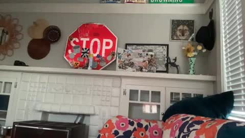 RIRI OR DREAMY online show from 04/16/26, 02:01