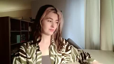 Dia online show from 02/27/26, 10:26