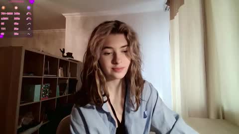 Dia online show from 03/18/26, 12:08