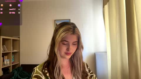 Snapshot of dremazwahlen chatting on 05/21/26, 11:39 Dia online show from 05/21/26, 11:39