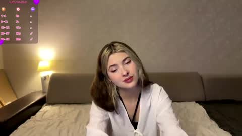 Snapshot of dremazwahlen chatting on 05/28/26, 03:20 Dia online show from 05/28/26, 03:20