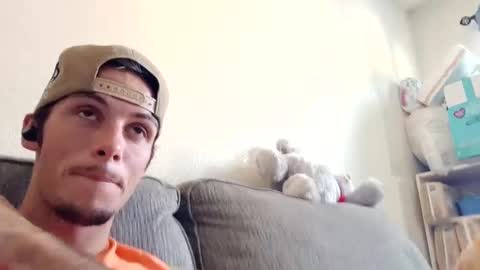 Snapshot of drewthejew616 chatting on 10/05/25, 05:33 drewthejew616 online show from 10/05/25, 05:33