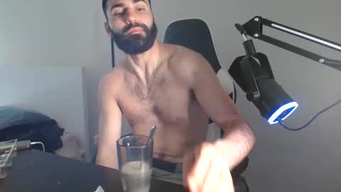 drewwho_ online show from 04/18/26, 10:32