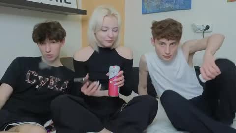 Mark online show from 04/09/26, 02:33