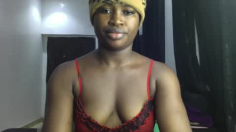 dripping_luna online show from 12/31/24, 06:02