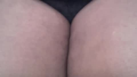 Snapshot of drippussy1 chatting on 01/14/26, 05:57 Ebonypussy1 online show from 01/14/26, 05:57