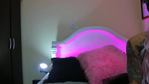 drippyorlove online show from 02/05/25, 11:17