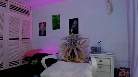 drippyorlove online show from 12/20/25, 07:43