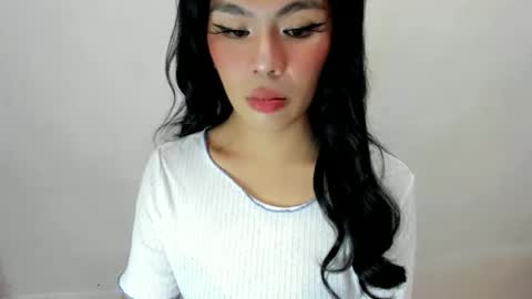 miss. Erika online show from 09/11/25, 03:01