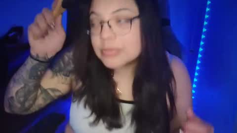 Drizzypeach602 online show from 10/25/25, 02:41