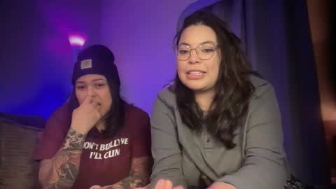 Drizzypeach602 online show from 11/30/25, 05:00