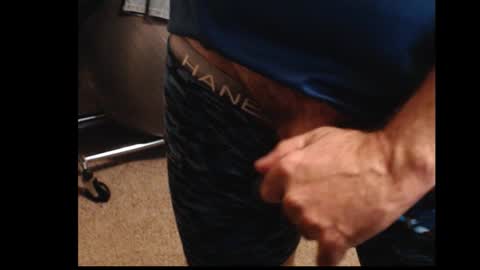 Hello Hope you enjoy what you see. I love attention in dirty talk and tips thickcock  edging precum dirtyTalk C2C online show from 10/10/25, 07:35