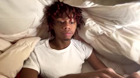 Snapshot of droddick chatting on 09/21/25, 03:30 droddick online show from 09/21/25, 03:30