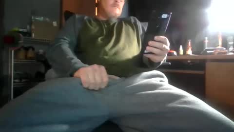 Snapshot of drpepper80 chatting on 12/22/24, 03:11 drpepper80 online show from 12/22/24, 03:11