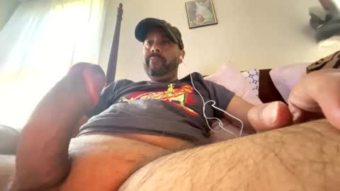 Snapshot of drspunkalott chatting on 04/22/26, 07:04 drspunkalott online show from 04/22/26, 07:04