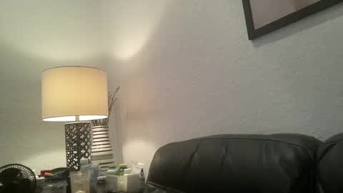 Snapshot of drtony4u222 chatting on 10/26/25, 05:46 DrTony4u222100 online show from 10/26/25, 05:46