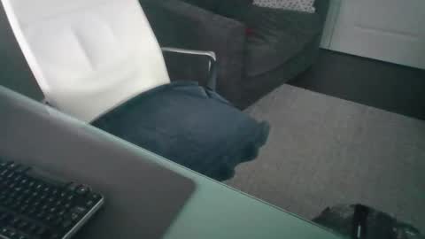 Snapshot of ds689655 chatting on 03/16/26, 07:40 ds689655 online show from 03/16/26, 07:40