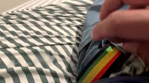 dthrow12 online show from 12/01/25, 06:46