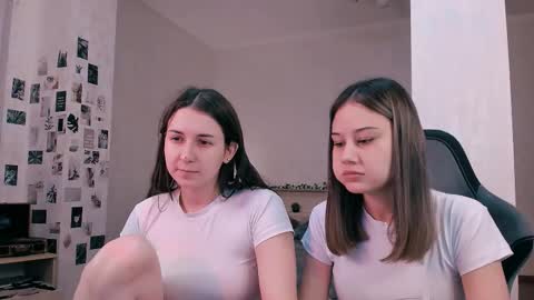 Adeletall and Aliya online show from 12/02/25, 12:43