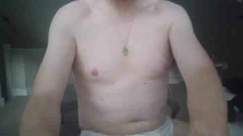 Snapshot of dubpistol_99 chatting on 09/28/25, 06:02 dubpistol_99 online show from 09/28/25, 06:02