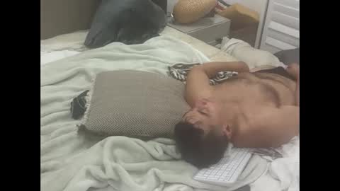 Snapshot of dudebrocuz69 chatting on 02/19/26, 12:01 Dude online show from 02/19/26, 12:01