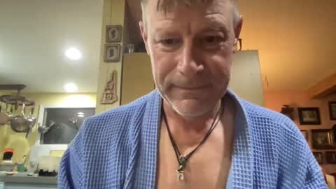 Steve online show from 09/26/25, 09:46