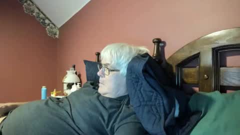 Doug online show from 09/19/25, 02:35