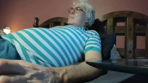 Doug online show from 09/26/25, 01:42