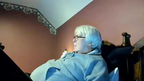 Doug online show from 12/04/25, 02:32