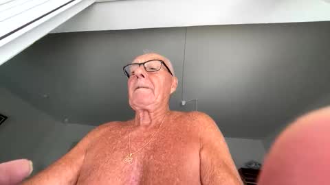 Snapshot of duin8 chatting on 09/09/25, 09:42 Duin8 online show from 09/09/25, 09:42