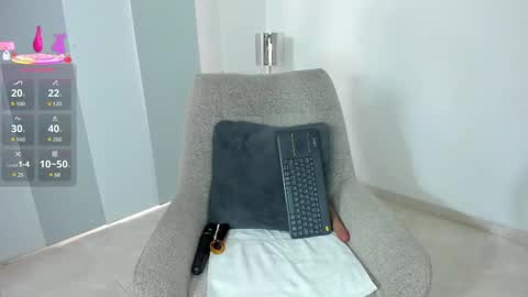 Dulce online show from 09/22/25, 12:40