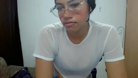 dulce2415 online show from 04/19/26, 03:06