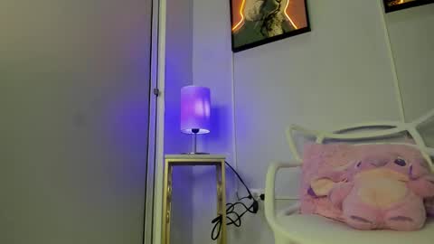 dulce__fiore07 online show from 01/16/26, 12:09