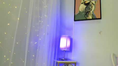 Snapshot of dulce__fiore07 chatting on 05/25/26, 12:00 dulce__fiore07 online show from 05/25/26, 12:00