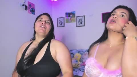 Snapshot of dulce__love69 chatting on 05/23/26, 02:50 Dulce love69 online show from 05/23/26, 02:50