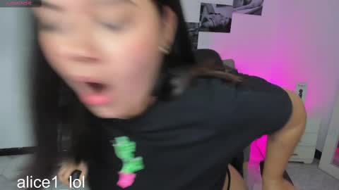 Snapshot of dulce_alice_ chatting on 02/26/25, 01:52  ALICE  online show from 02/26/25, 01:52