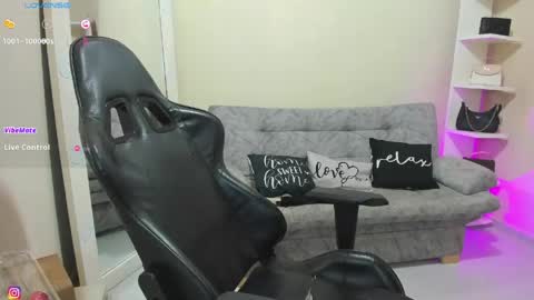 Snapshot of dulce_alice_ chatting on 05/09/26, 12:49 ALICE online show from 05/09/26, 12:49